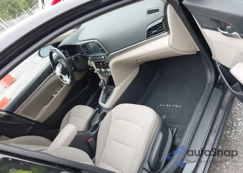 2020 Hyundai Elantra Value Edition z USA, uszkodzony, nr VIN 5NPD84LF8LH546960